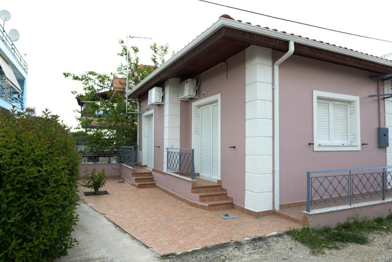 Patras Cozy Lodge Exteriör bild